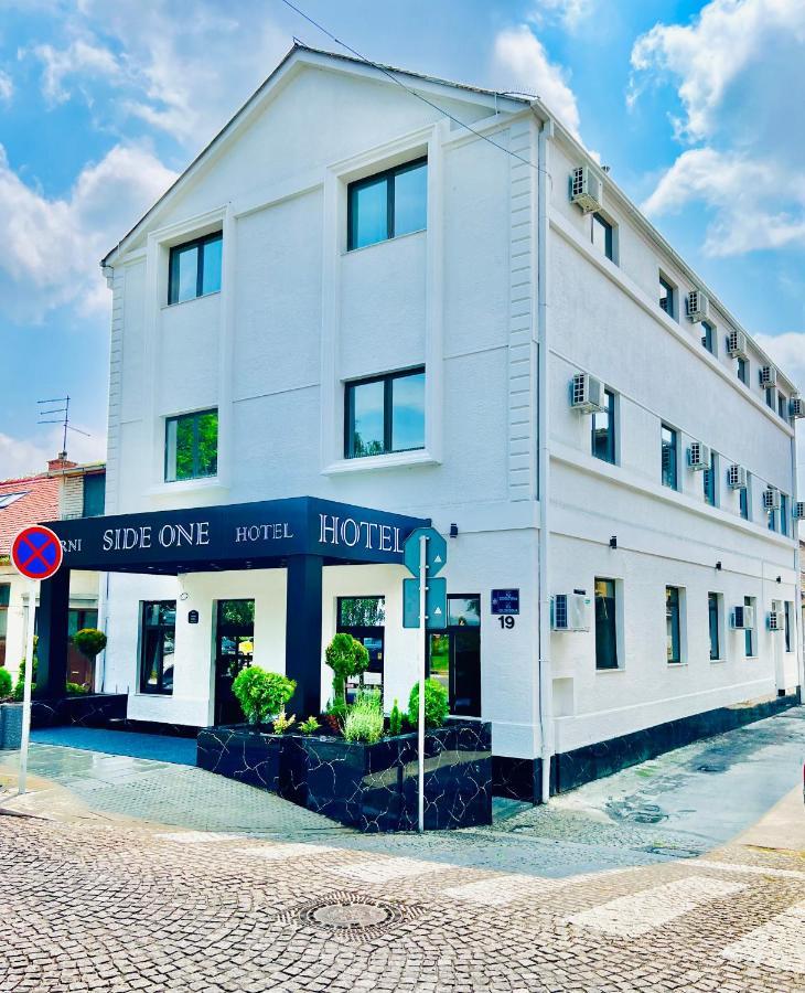 Side One Design Hotel Garni Belgrado Exterior foto