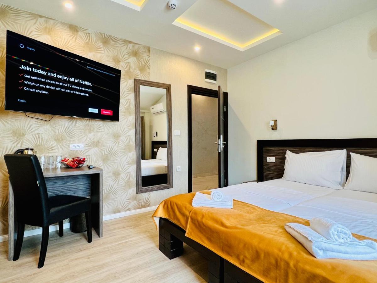 Side One Design Hotel Garni Belgrado Exterior foto