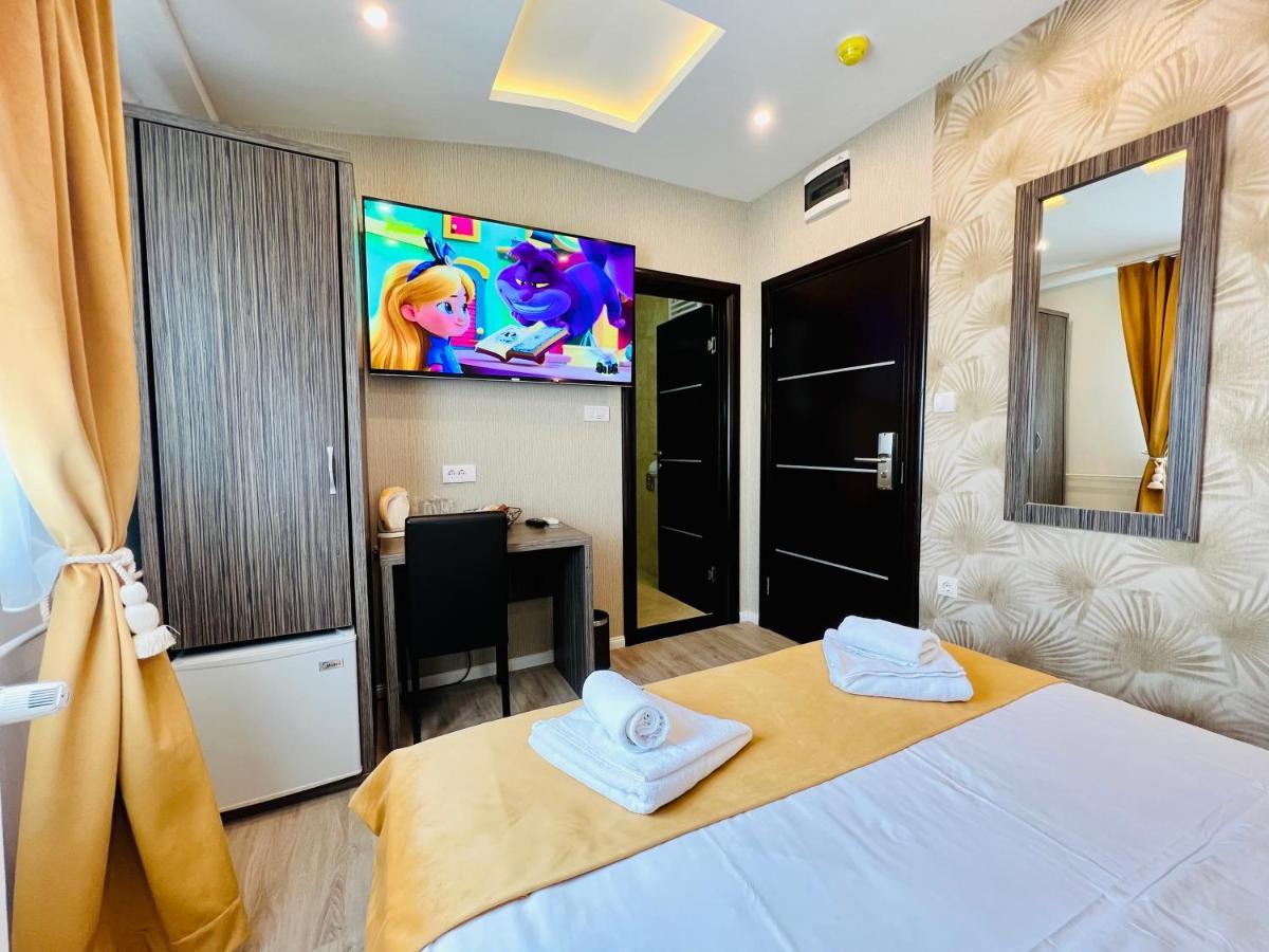 Side One Design Hotel Garni Belgrado Exterior foto