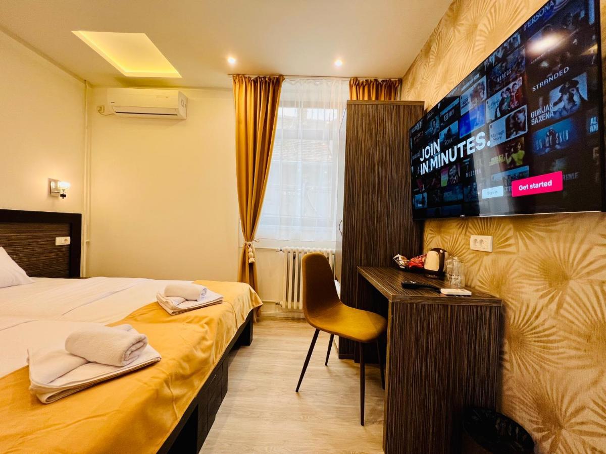 Side One Design Hotel Garni Belgrado Exterior foto