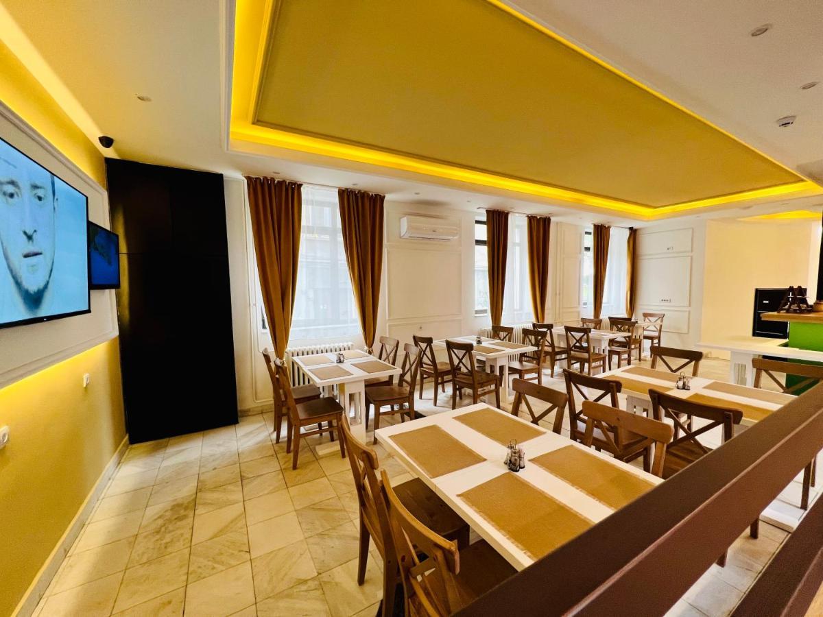 Side One Design Hotel Garni Belgrado Exterior foto
